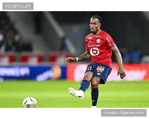 全场战报：朗斯1-0里尔，弗兰科夫斯基点射制胜